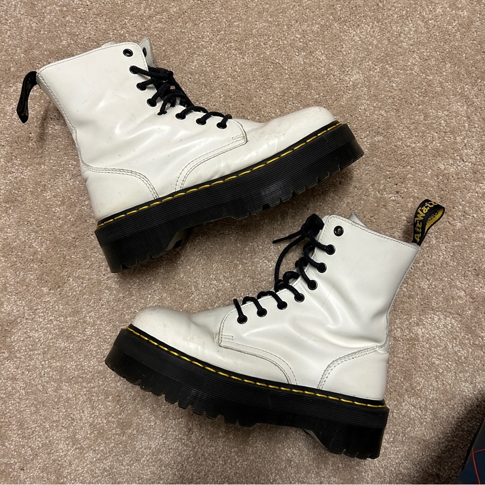 Doc Marten Jadon Boots